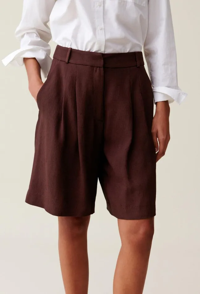 Claudie Pierlot HighWaisted Cappuccino Bermuda Cappucino Women Skirts And Shorts
