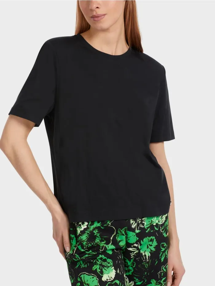 Damen Marc Cain Shirts and Tops TShirt Im Boxy Schnitt Black