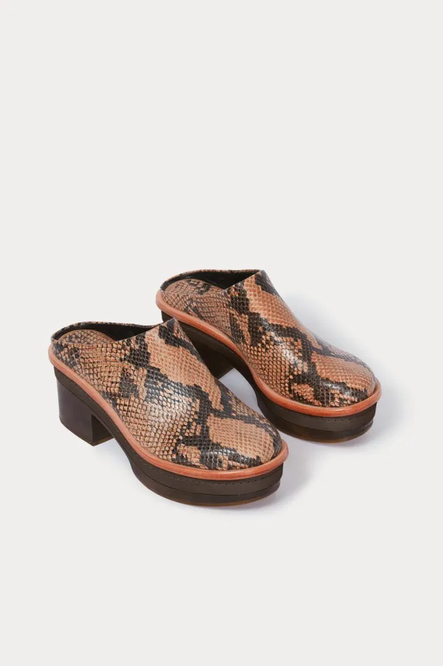 Rachel Comey Clogs Women Sesley Clog Latte Rachel Comey Clogs Women Sesley Clog Latte