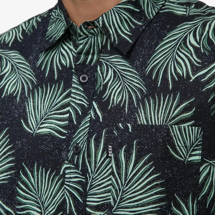 Reef TShirts and Shirts Men Culber Short Sleeve Shirt Caviar Reef TShirts and Shirts Men Culber Short Sleeve Shirt Caviar