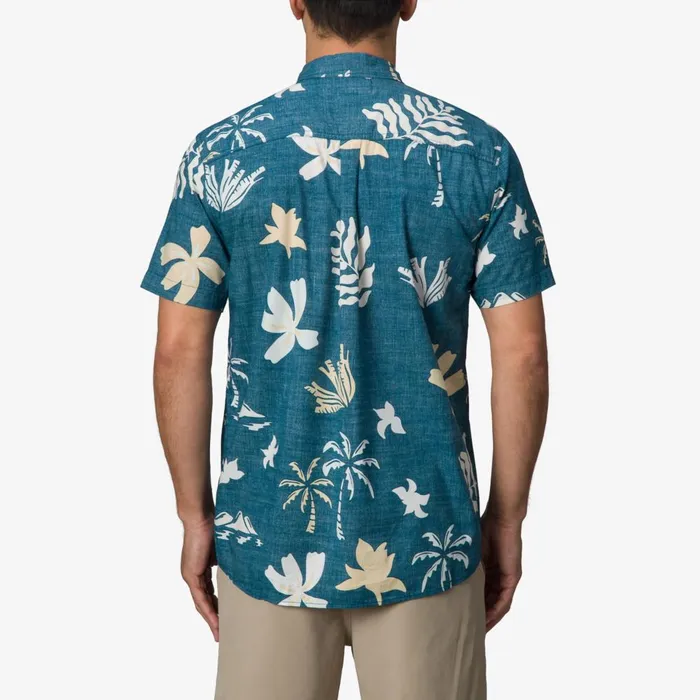Reef TShirts and Shirts Men Watson Short Sleeve Shirt Legion Blue Reef TShirts and Shirts Men Watson Short Sleeve Shirt Legion Blue
