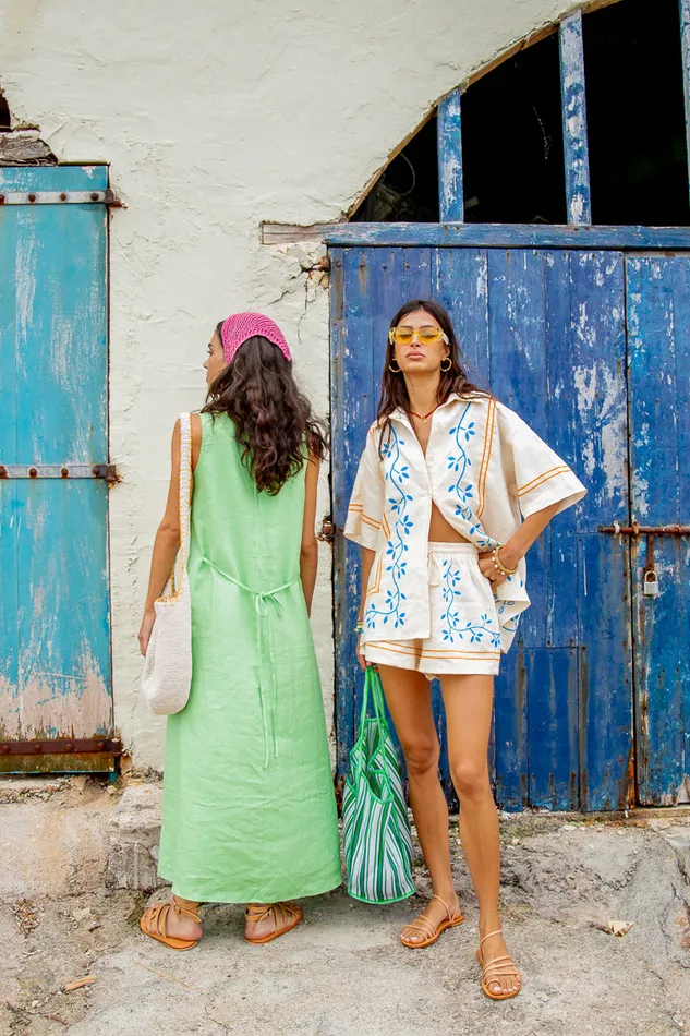 VRG GRL Sunsets In Capri Linen Shorts Natural Women Shorts VRG GRL Sunsets In Capri Linen Shorts Natural Women Shorts