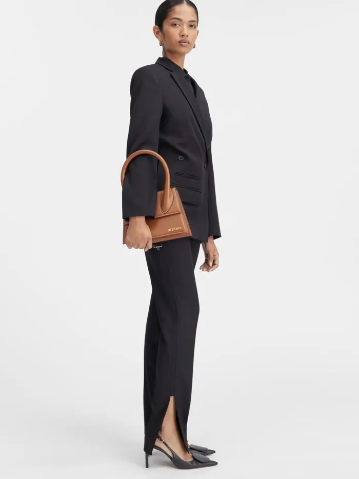 Women Crossbody and Handbags JACQUEMUS The Large Chiquito Light Brown Women Crossbody and Handbags JACQUEMUS The Large Chiquito Light Brown