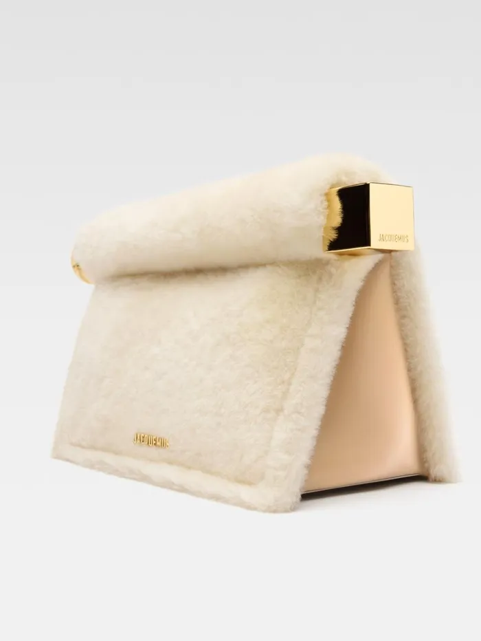 Women Crossbody and Handbags JACQUEMUS The Rond Carr Clutch Offwhite Women Crossbody and Handbags JACQUEMUS The Rond Carr Clutch Offwhite