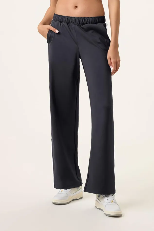 Women Pants and Shorts Fila Break Point Impact Pant 978 Blackgardenia Women Pants and Shorts Fila Break Point Impact Pant 978 Blackgardenia